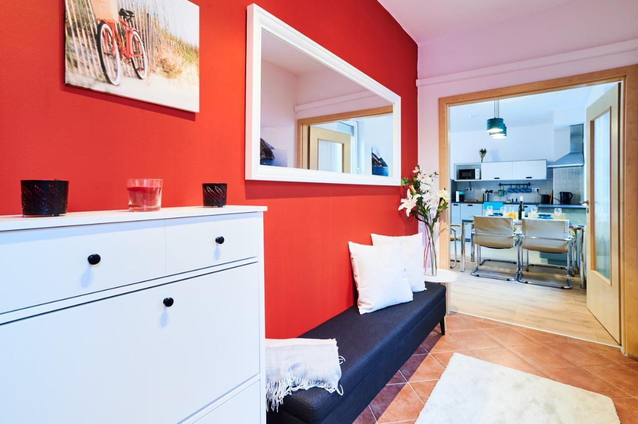 Feel Home Deluxe Corvin # Free Parking # Ac # Elevator Budapest Exteriör bild