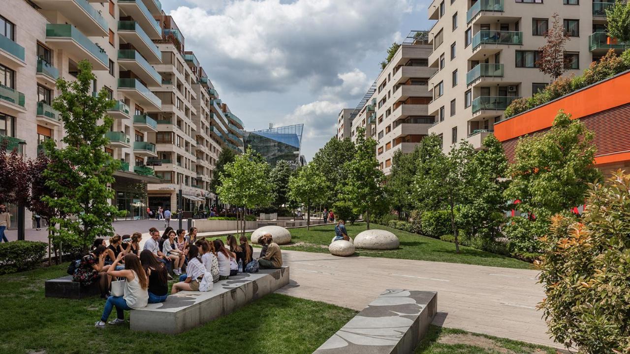 Feel Home Deluxe Corvin # Free Parking # Ac # Elevator Budapest Exteriör bild