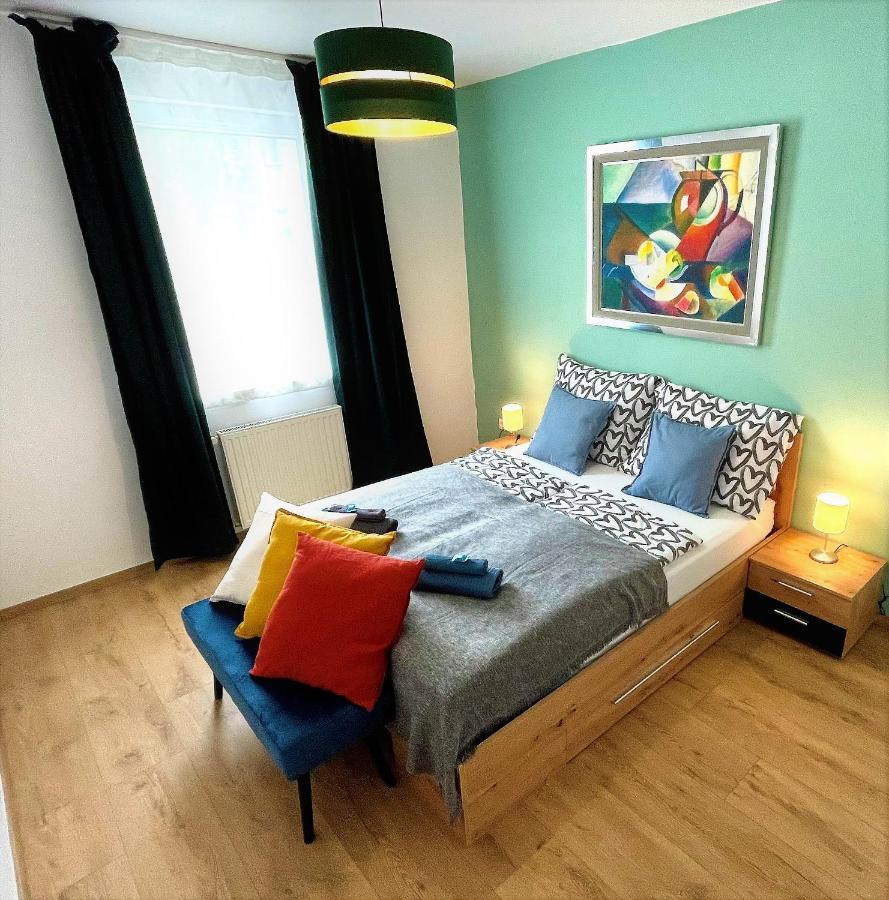 Feel Home Deluxe Corvin # Free Parking # Ac # Elevator Budapest Exteriör bild